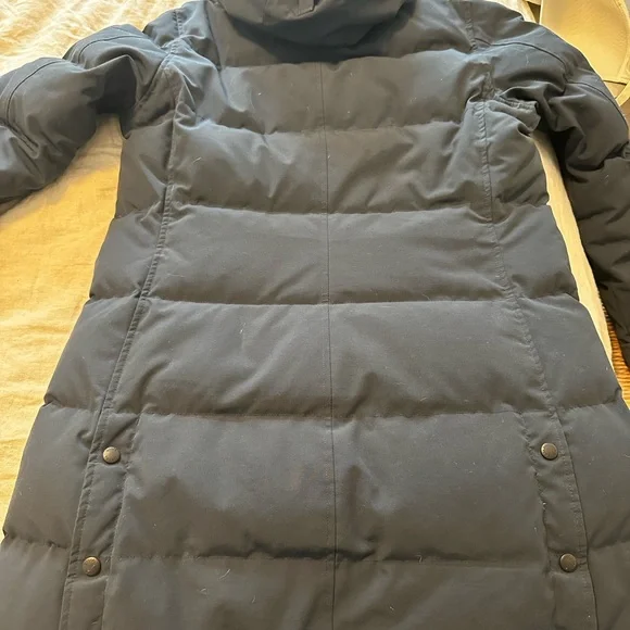 Canada Goose Shelburne Parka, Navy, size L, no fur trim, excellent condition - Picture 4 of 10